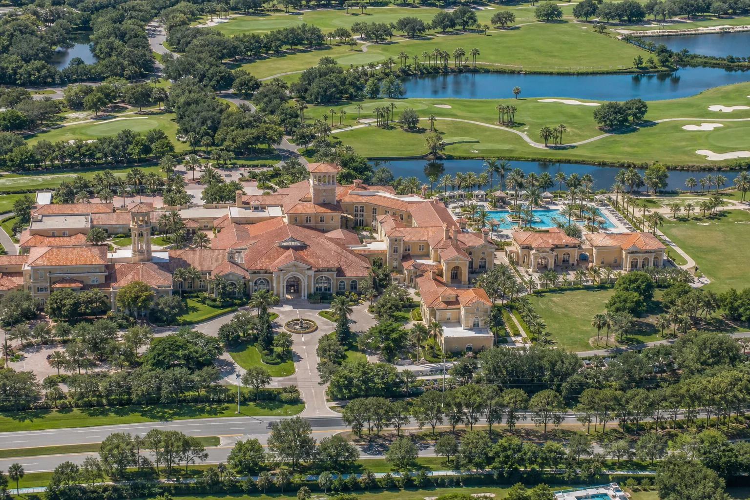 Suncoast Hotel and Casino surrounding grounds